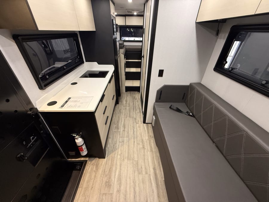 2026 Tiffin OPEN TRAIL — interior view