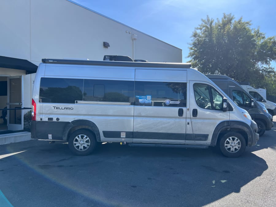 2027 Thor Motor Coach TELLARO — photo 14 view
