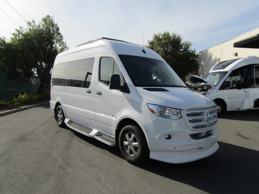 2023 Midwest Automotive Designs LUXE CRUISER