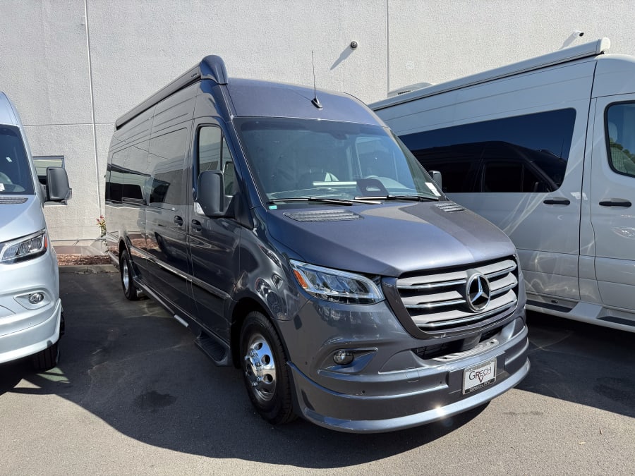 2026 Grech RV STRADA-ION