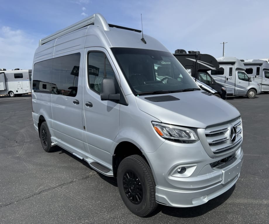 2026 Tiffin Motorhomes TIFFIN