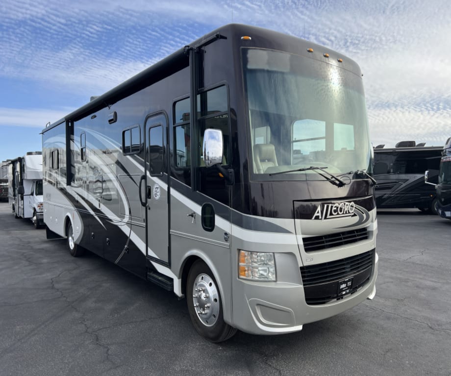 2016 Tiffin Motorhomes Allegro 36 La