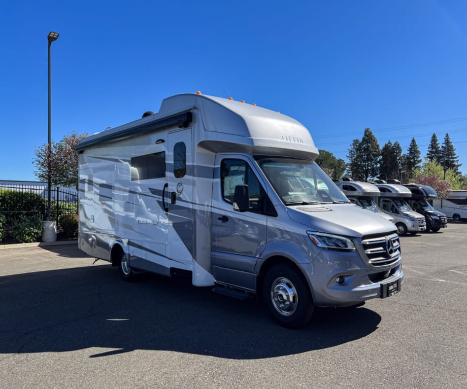 2026 Tiffin Motorhomes Wayfarer 25 Rw