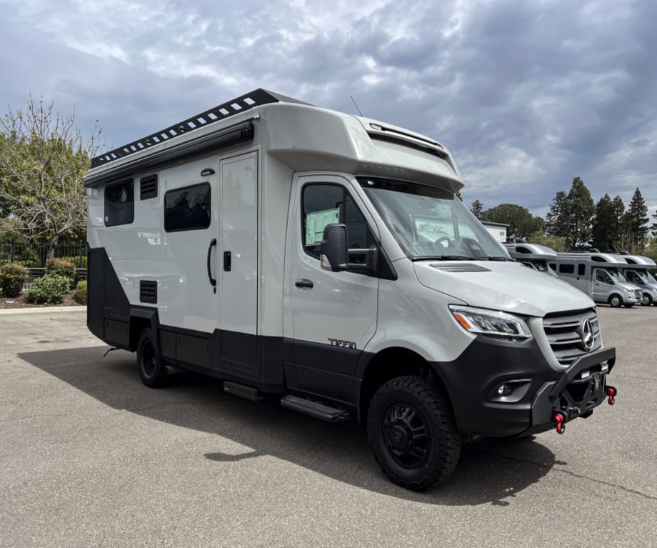 2026 Tiffin Motorhomes OPEN TRAIL