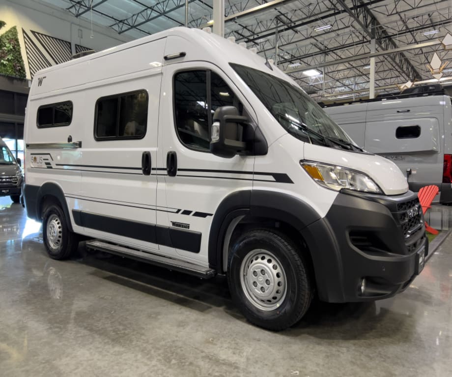 2027 Winnebago Solis Pocket 36a