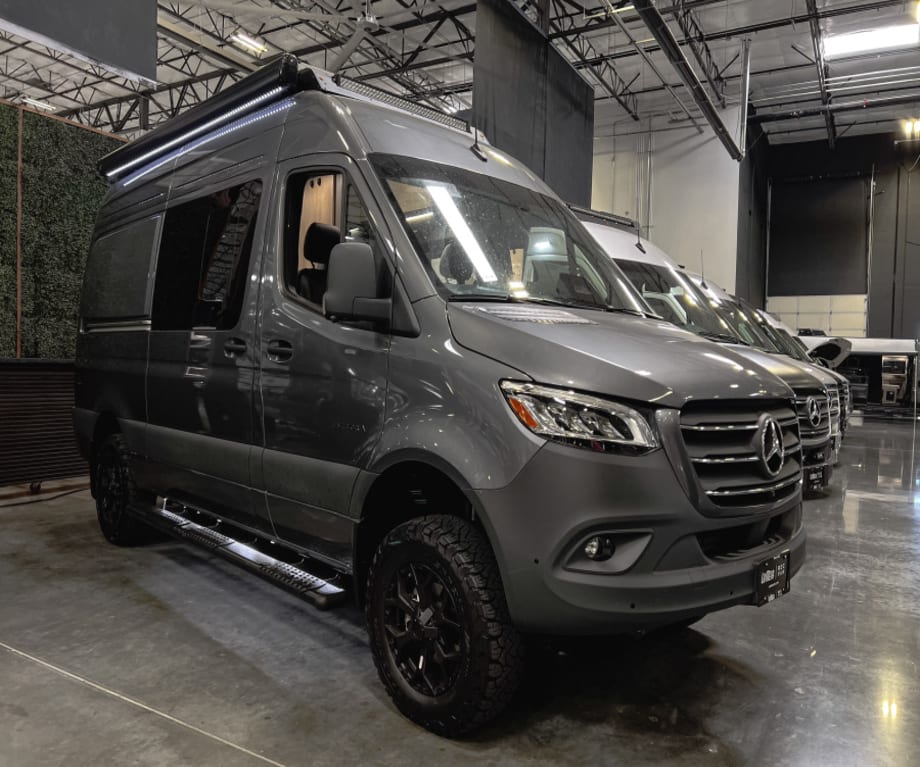 2027 Entegra Coach Launch 19y