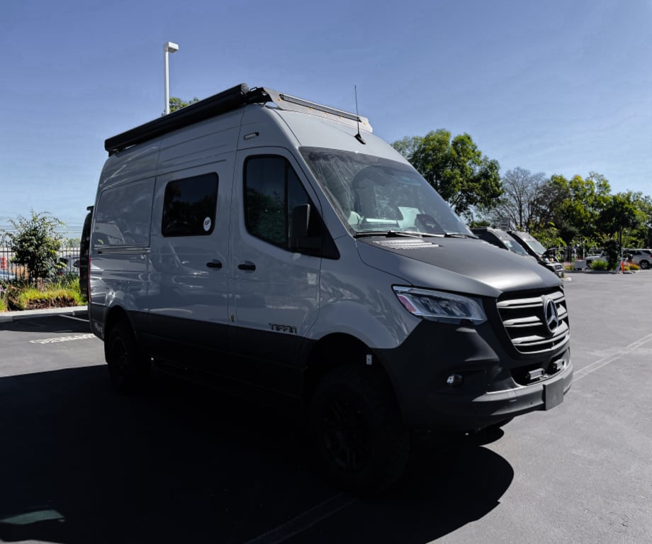 2027 Tiffin Motorhomes TIFFIN