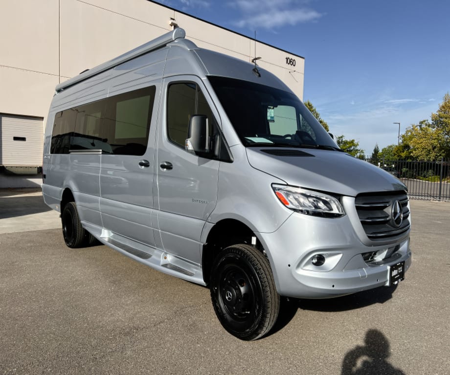 2027 Entegra Coach Insignia