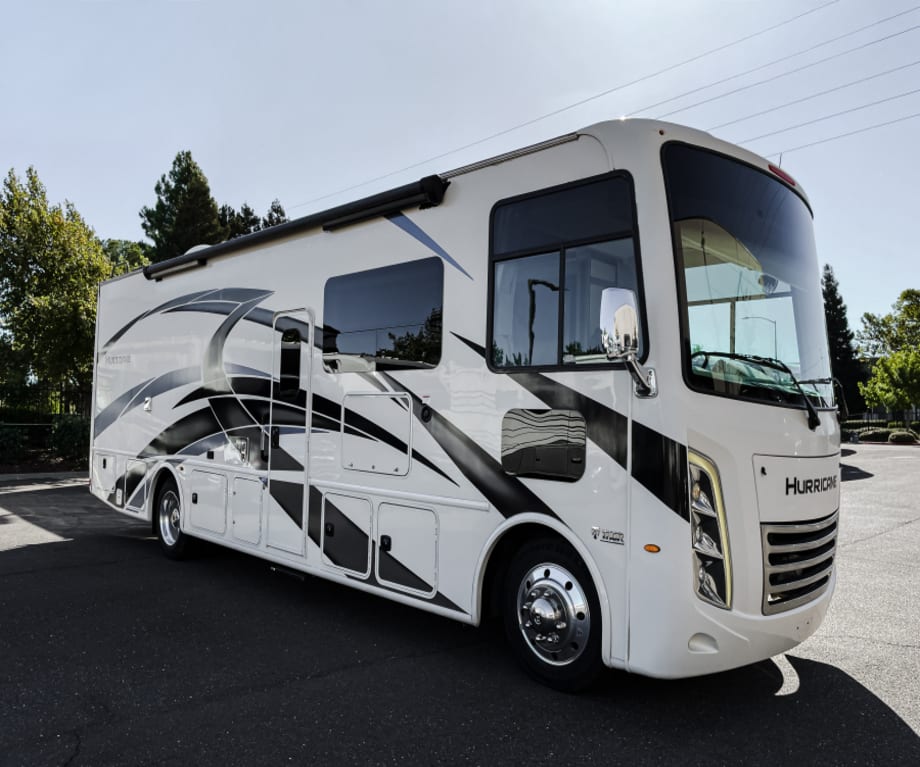 2022 Thor Motor Coach Hurricane 31c