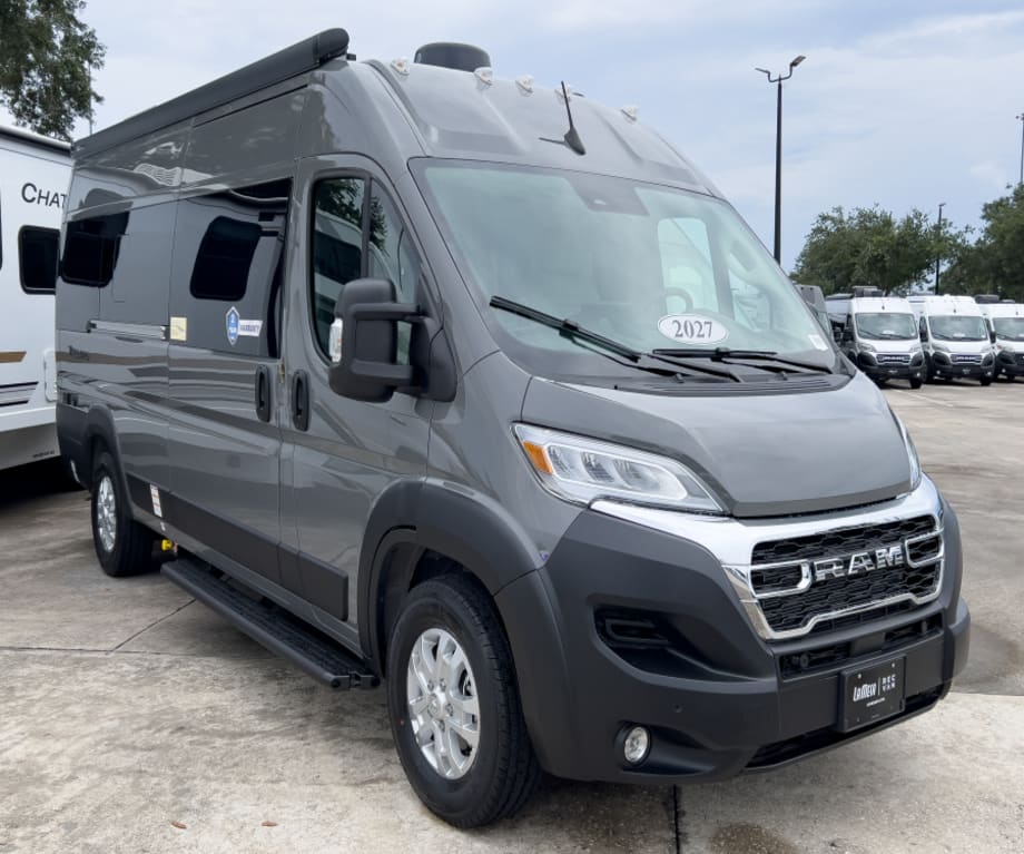 2027 Thor Motor Coach Tellaro 20l