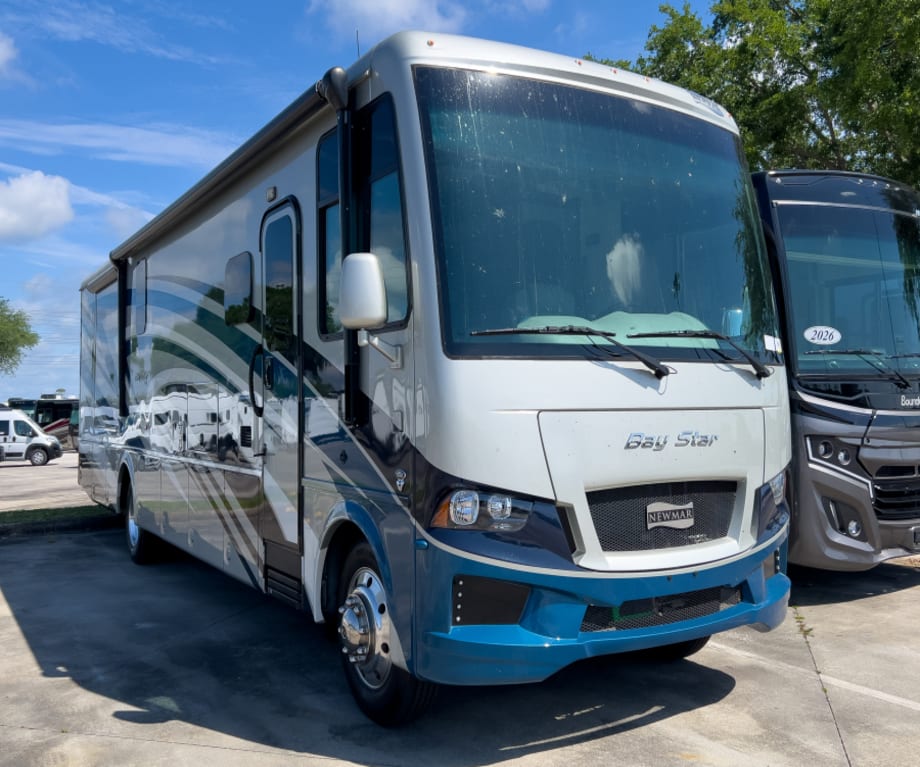 2022 Newmar Bay Star 3616
