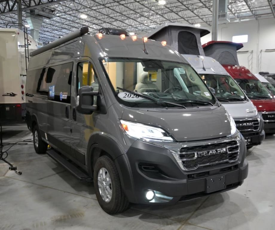 2026 Thor Motor Coach Tellaro