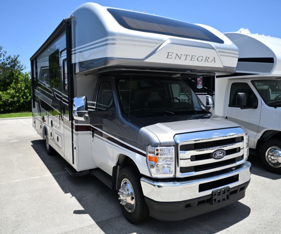 2027 Entegra Coach Odyssey 27u