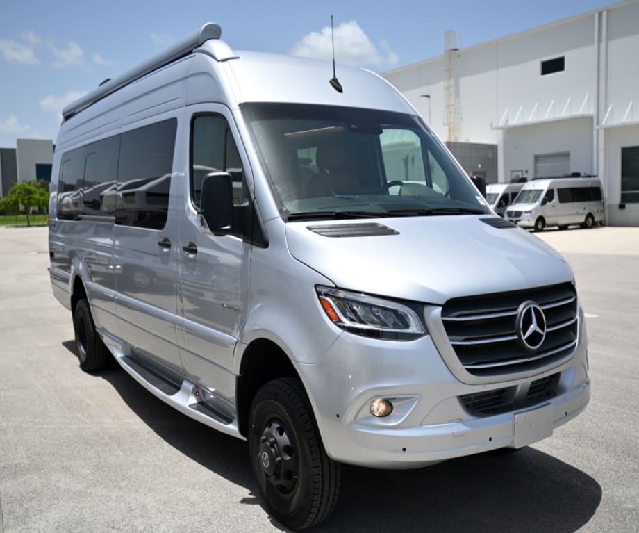 2027 Entegra Coach Insignia