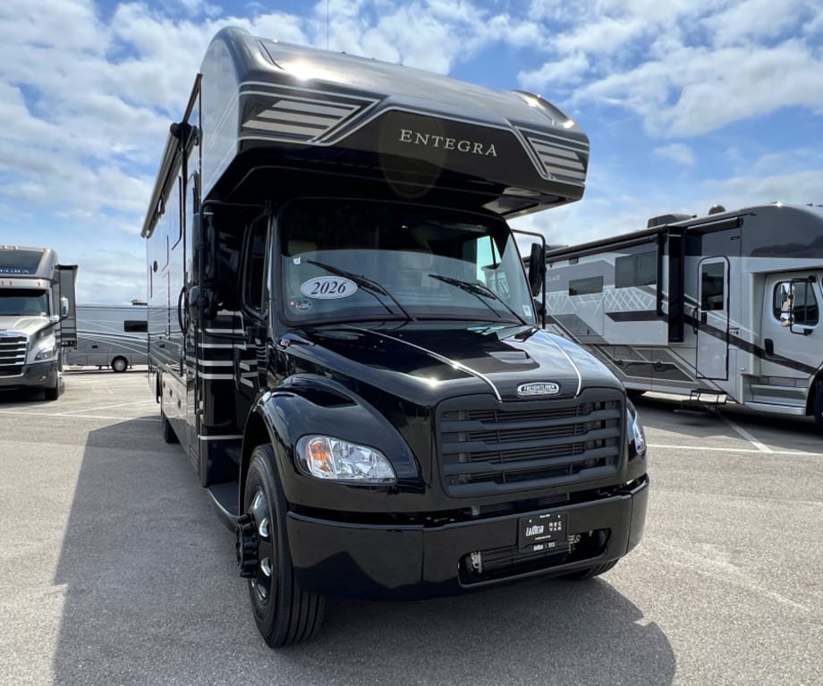 2026 Entegra Coach Accolade Xl 37m