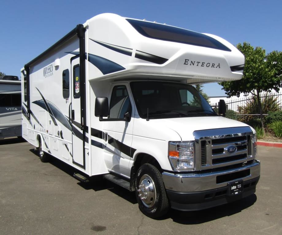 Find the Perfect B Class RV for Sale at La Mesa RV La Mesa RV