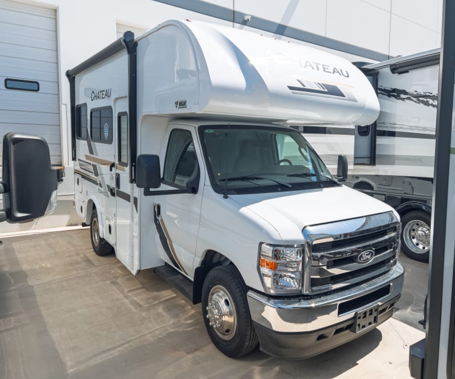2027 Thor Motor Coach Chateau