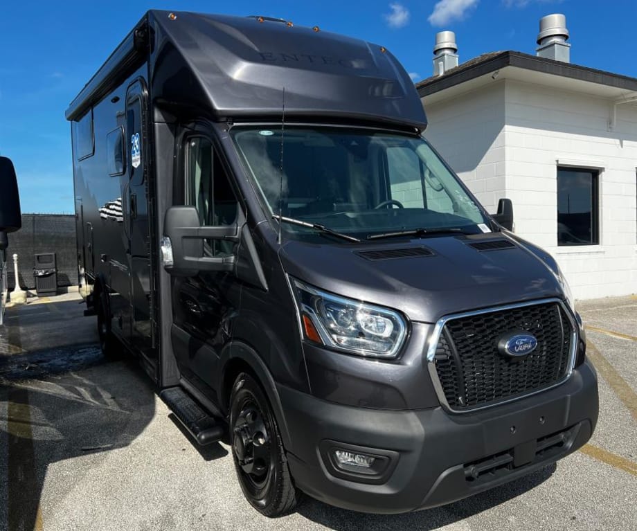 2026 Entegra Coach Condor 22t
