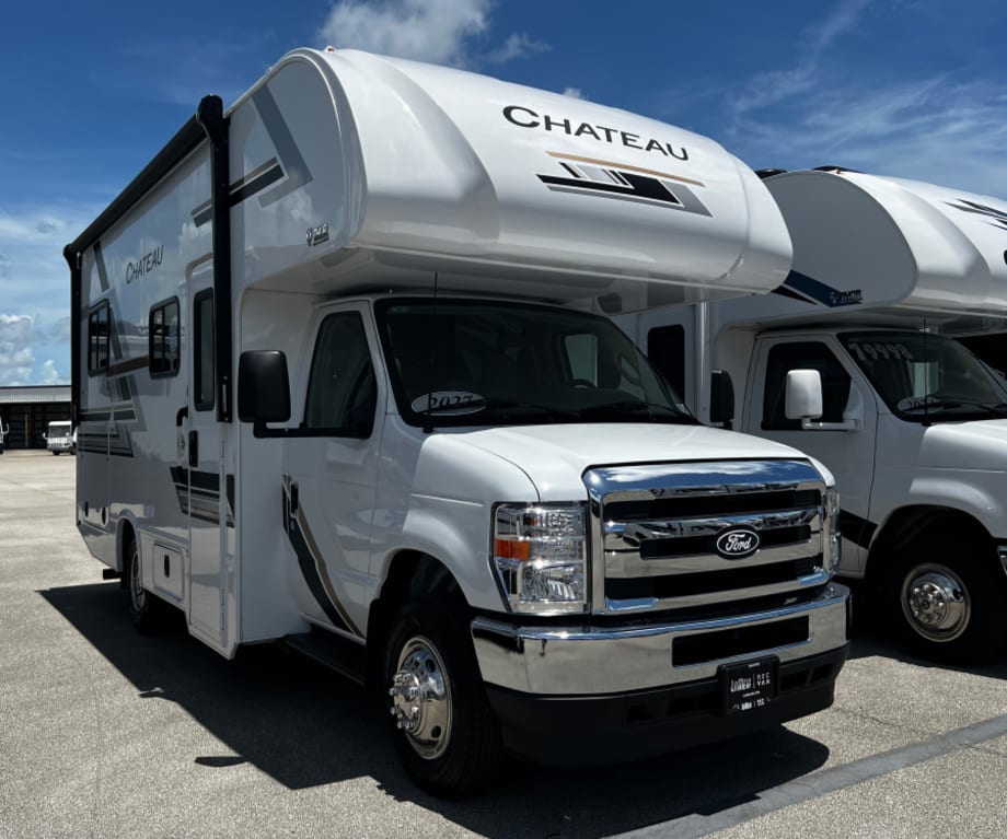 2027 Thor Motor Coach Chateau