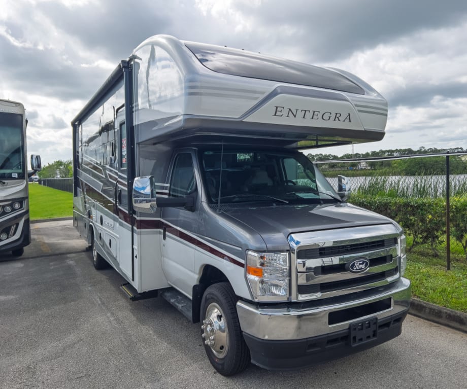 2027 Entegra Coach Odyssey 27u