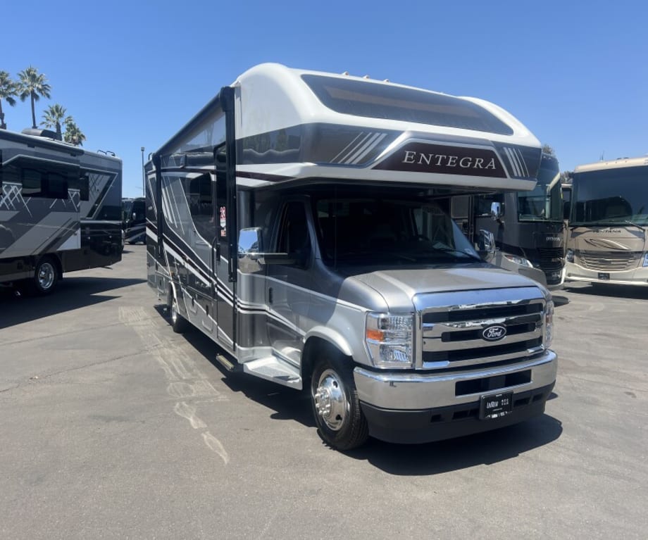 2026 Entegra Coach Esteem 29v