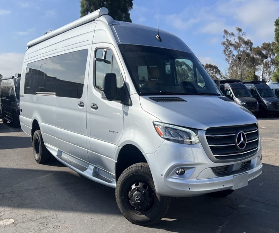 2027 Entegra Coach Insignia