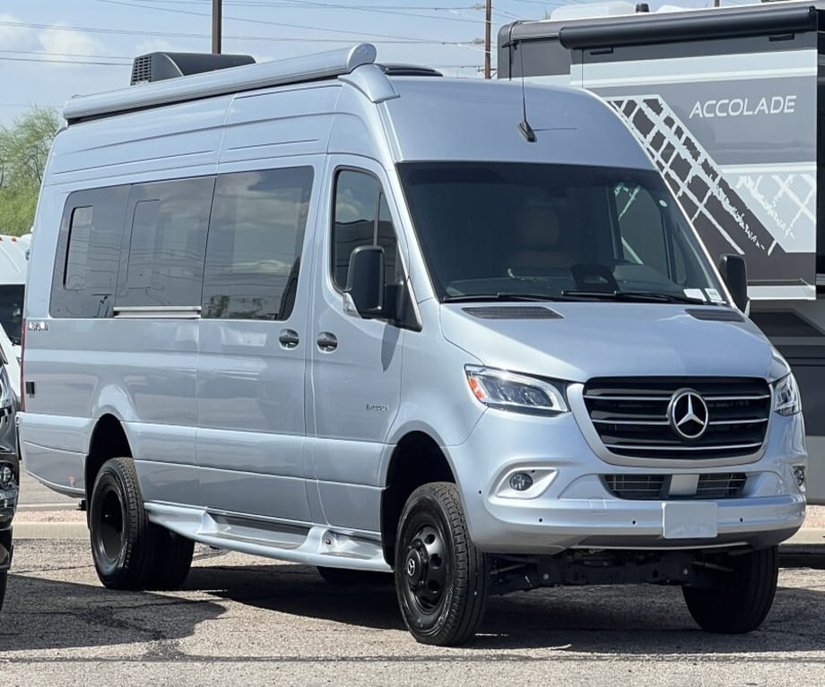 2027 Entegra Coach Insignia