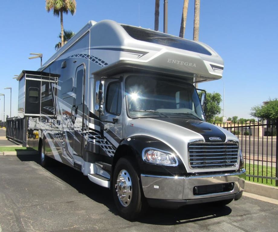Find the Perfect B Class RV for Sale at La Mesa RV La Mesa RV