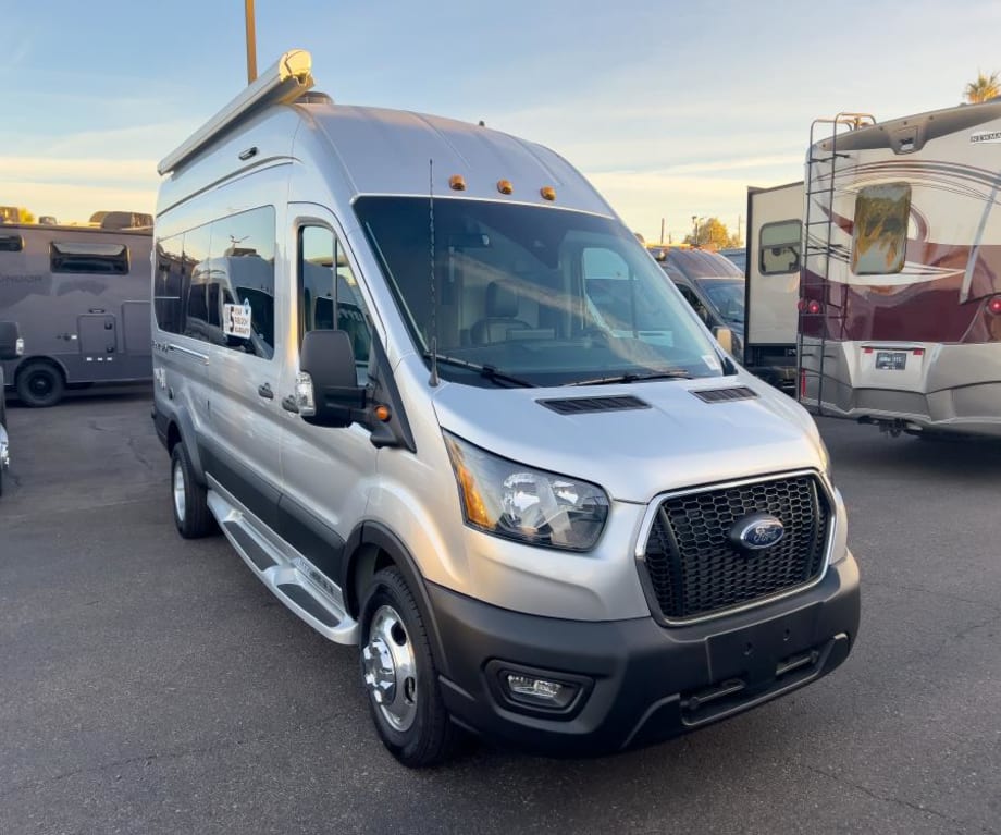 2026 Pleasure-Way Ontour 2.2 Awd