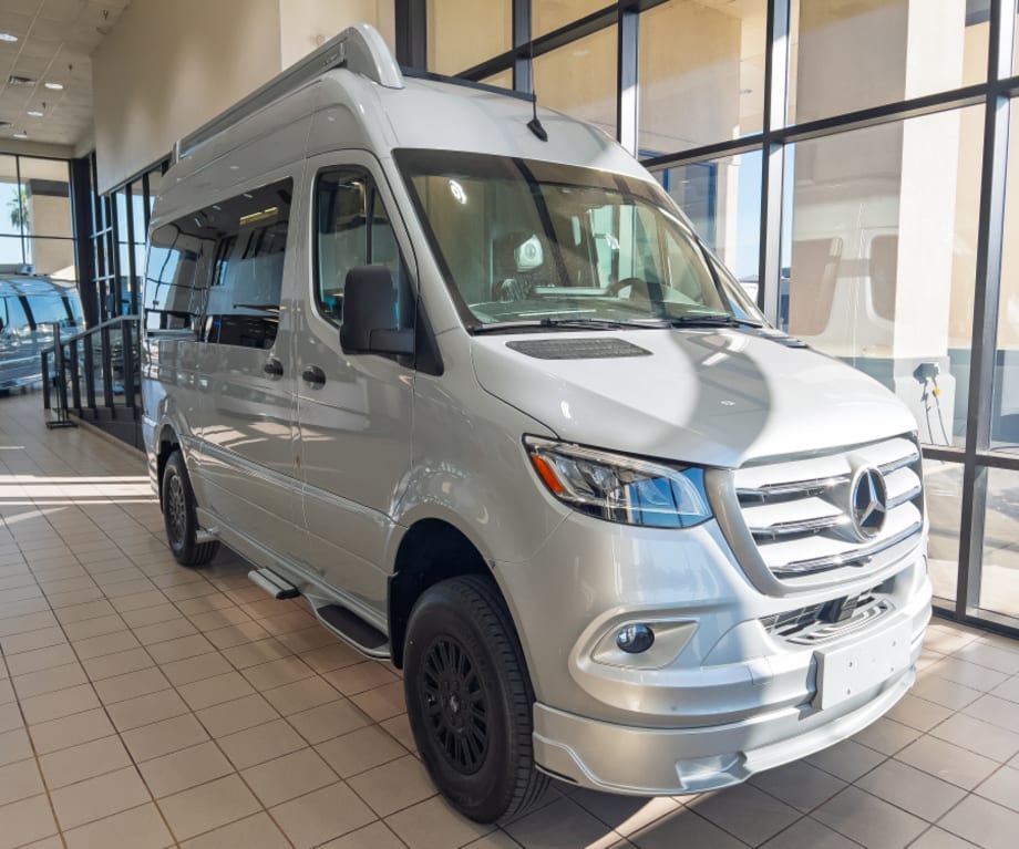 2026 Tiffin Motorhomes TIFFIN