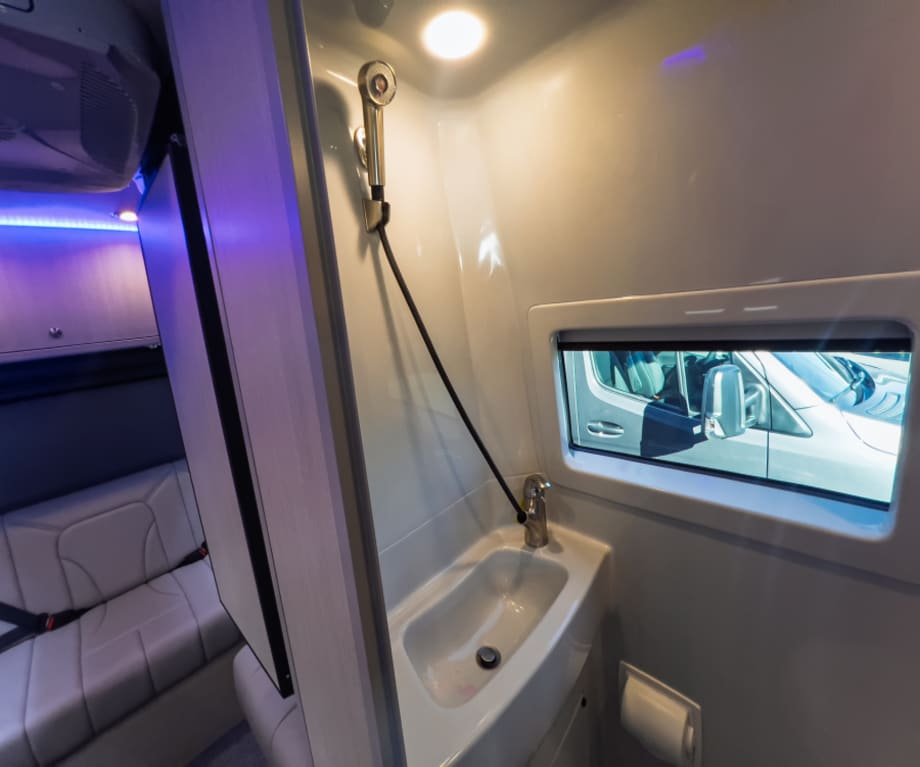 2027 Turismo-ion