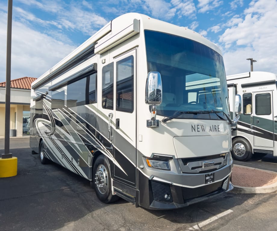 2022 Newmar New Aire 3545