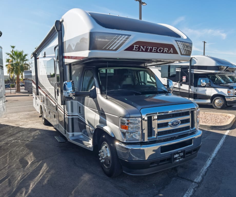 2025 Entegra Coach Esteem 29v