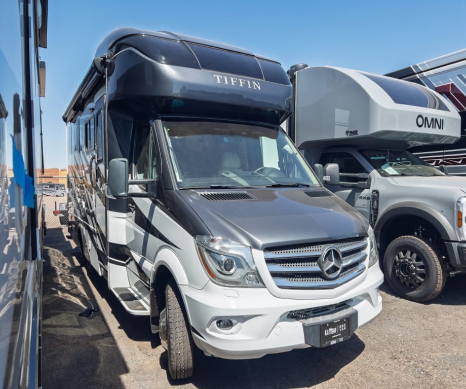 2018 Tiffin Motorhomes Wayfarer