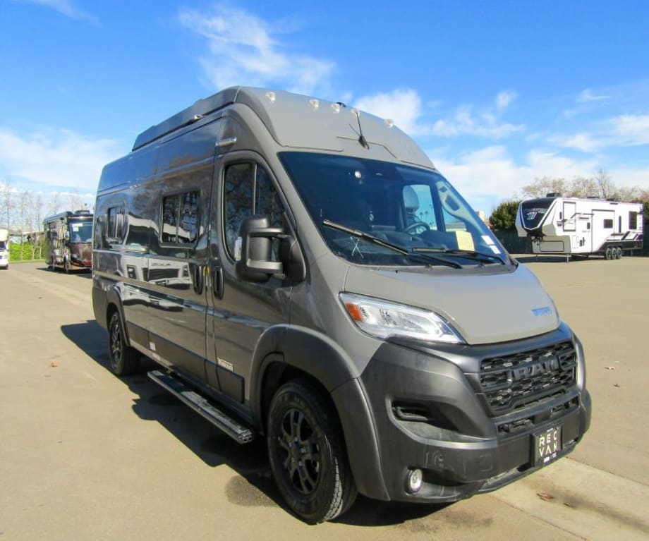 2026 Winnebago Solis 59px