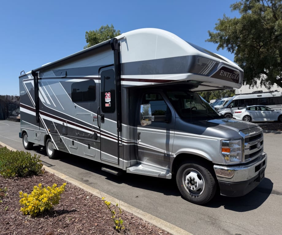 2026 Entegra Coach Esteem 29v