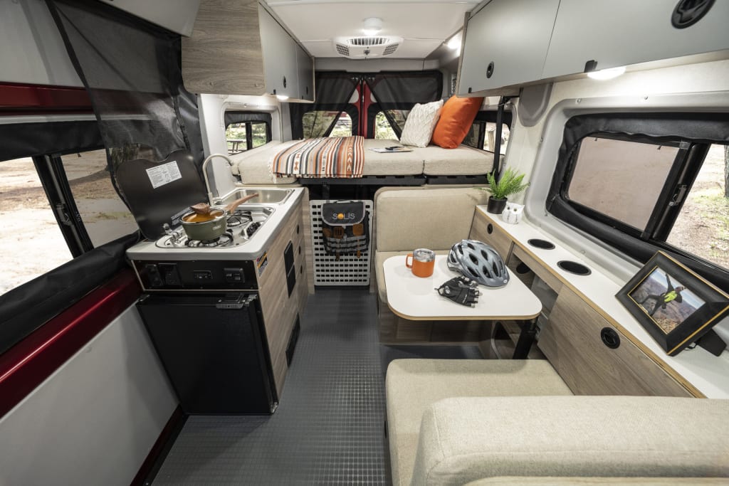 Winnebago Solis Pocket 36A Floorplan