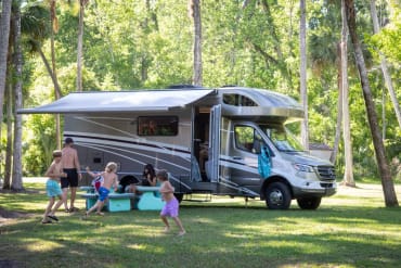 florida-family-winnebago-view