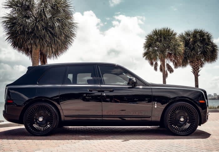 Rolls-Royce Cullinan Rental Los Angeles