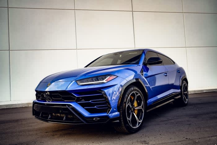 Lamborghini Urus - Blue | Lamborghini Urus Black Interior