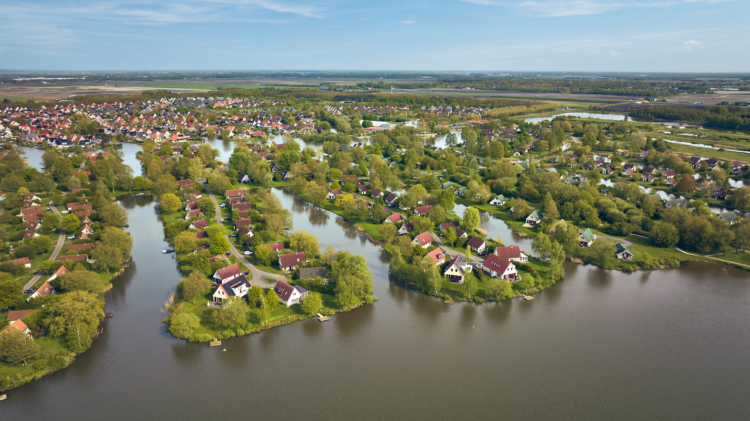Vrijstaande cottages op schiereilanden