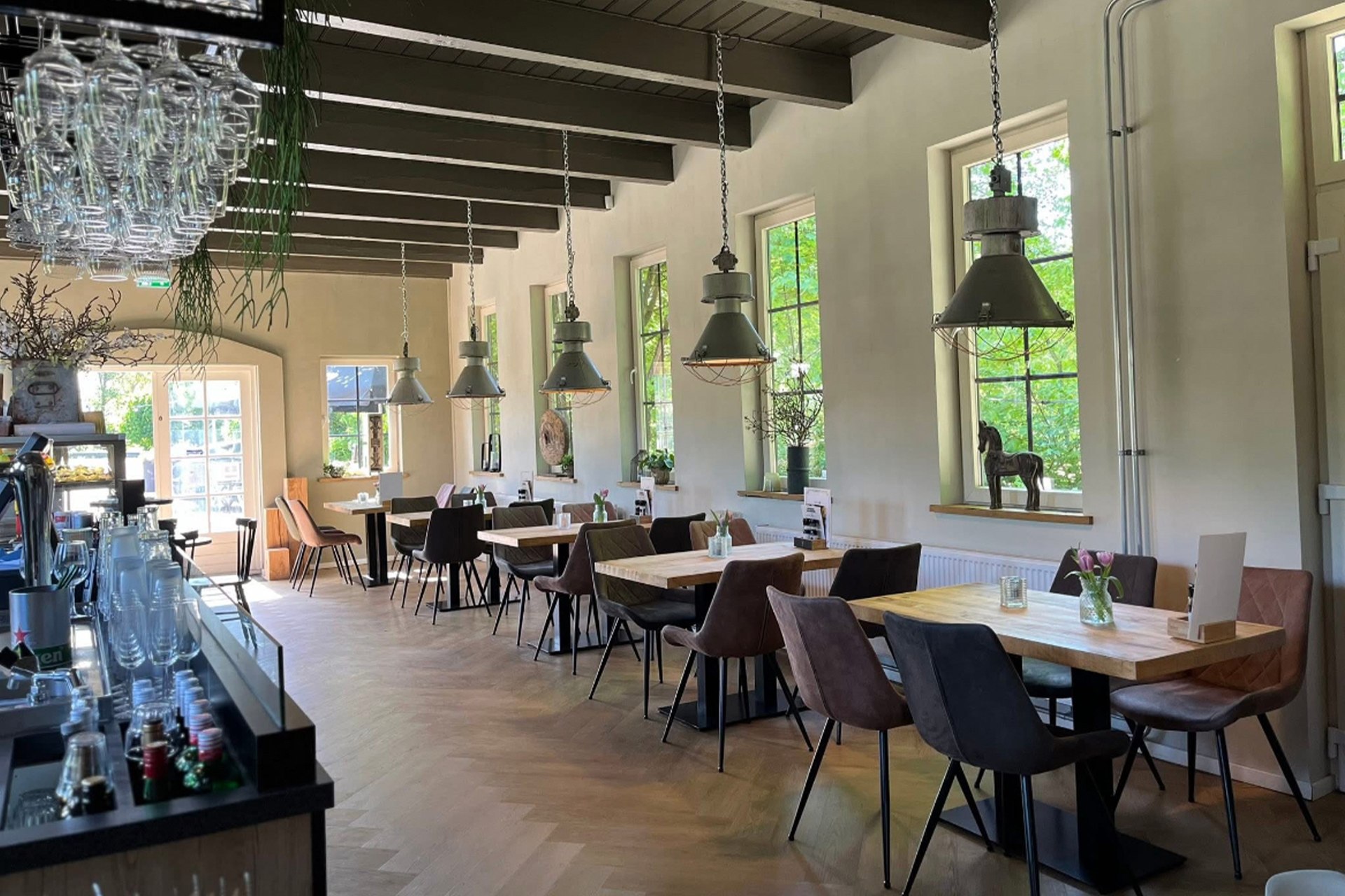 Sfeervolle ambiance van Restaurant Veendiep