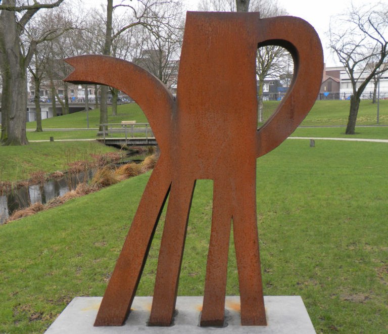 Beeld Op hoge hakken