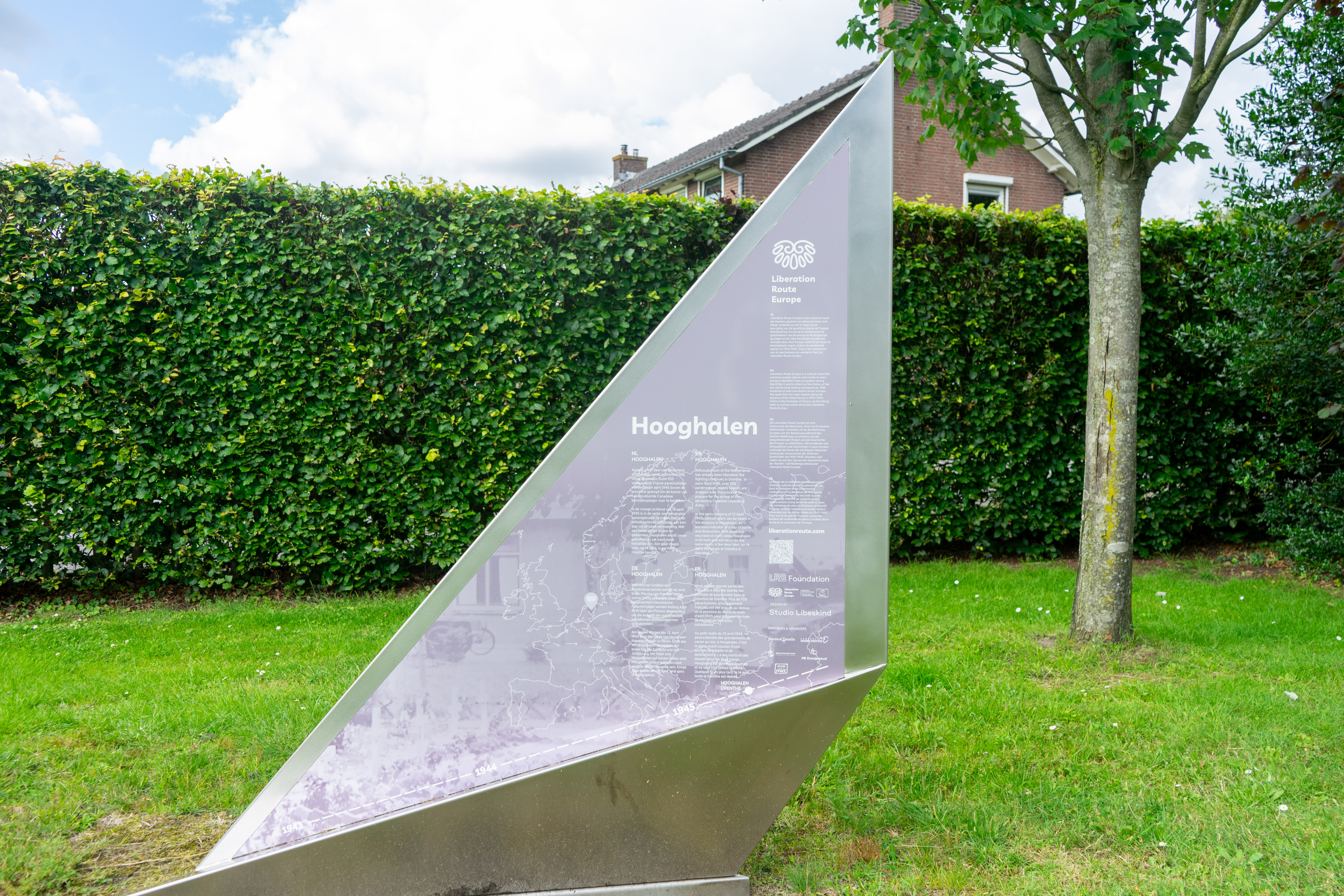 Crossroads Vector Hooghalen