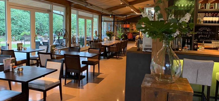 Schenkerij Poort Bulten binnen