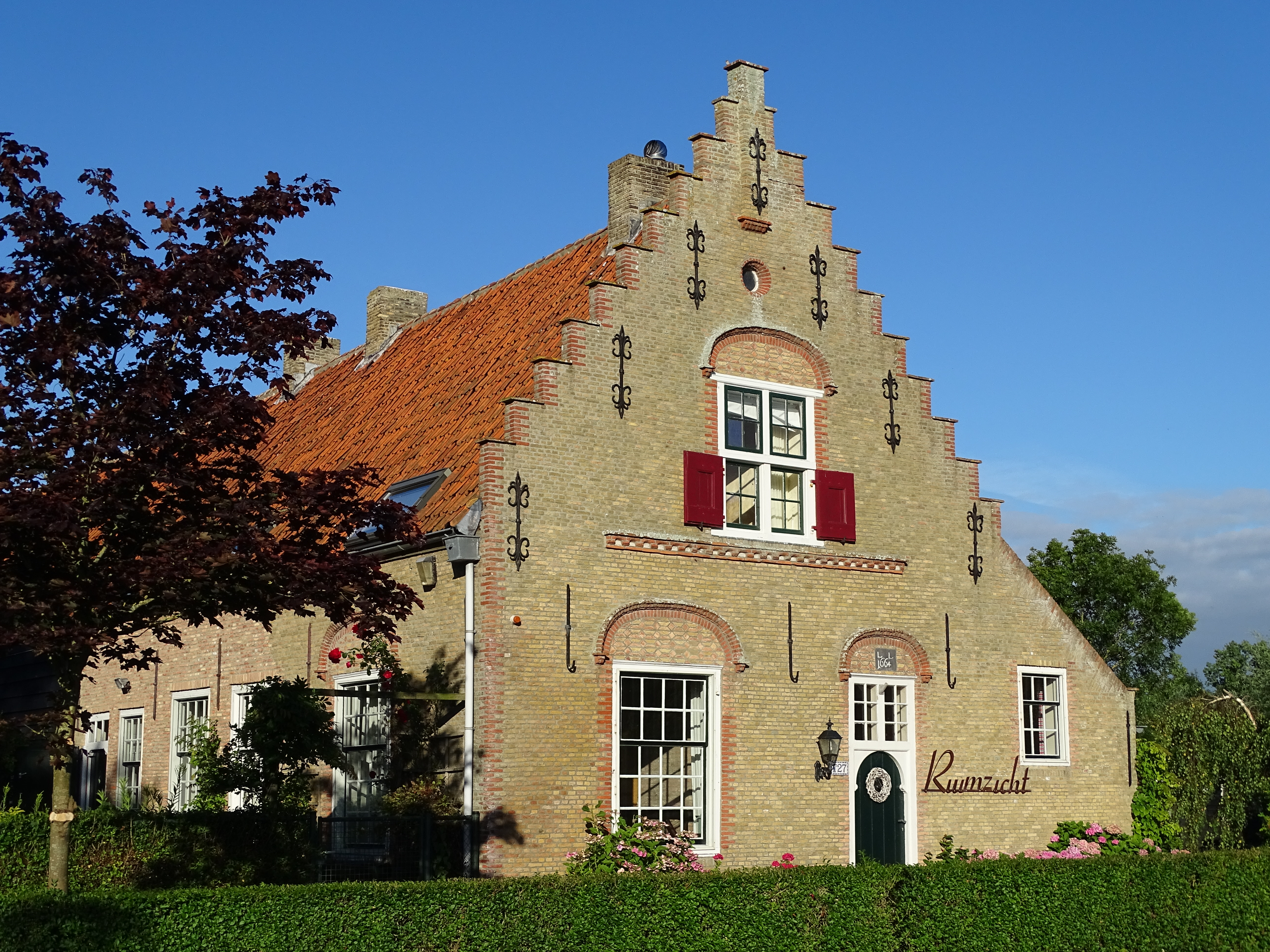 Hoeve Ruimzicht - Monument