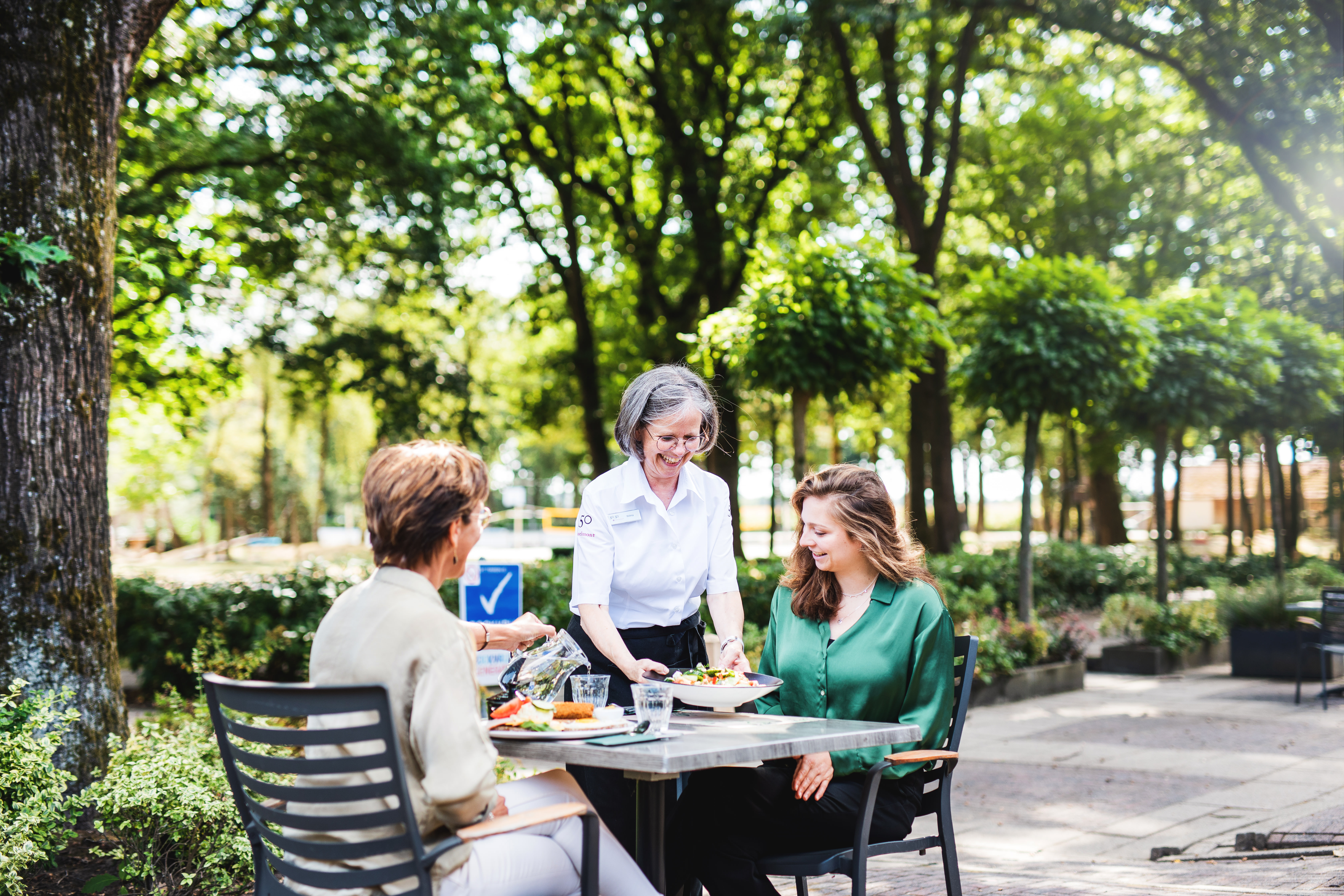 Restaurant 50|50 Belmont terras