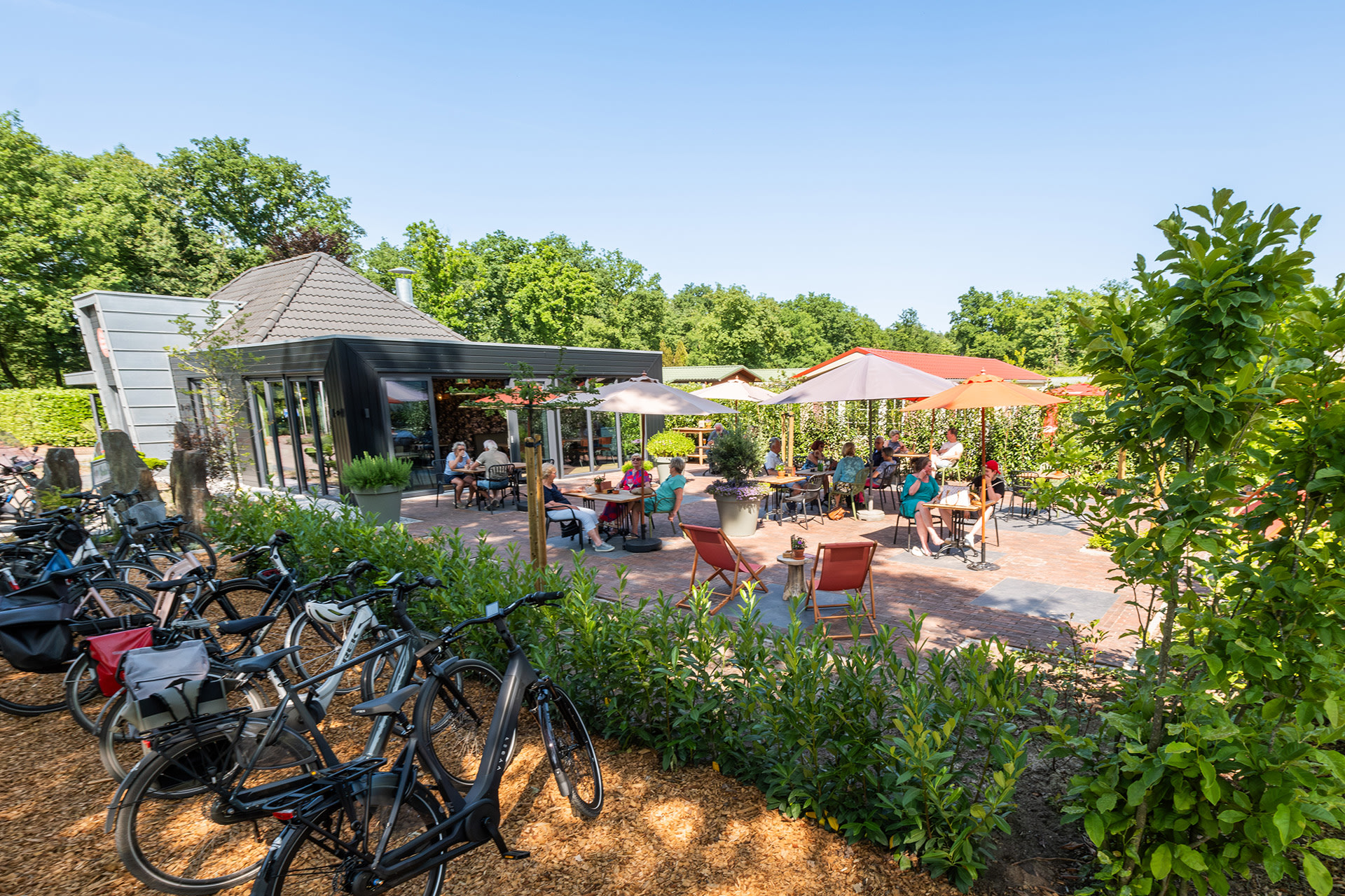 Fietsvriendelijk terras 't Veens Huuske