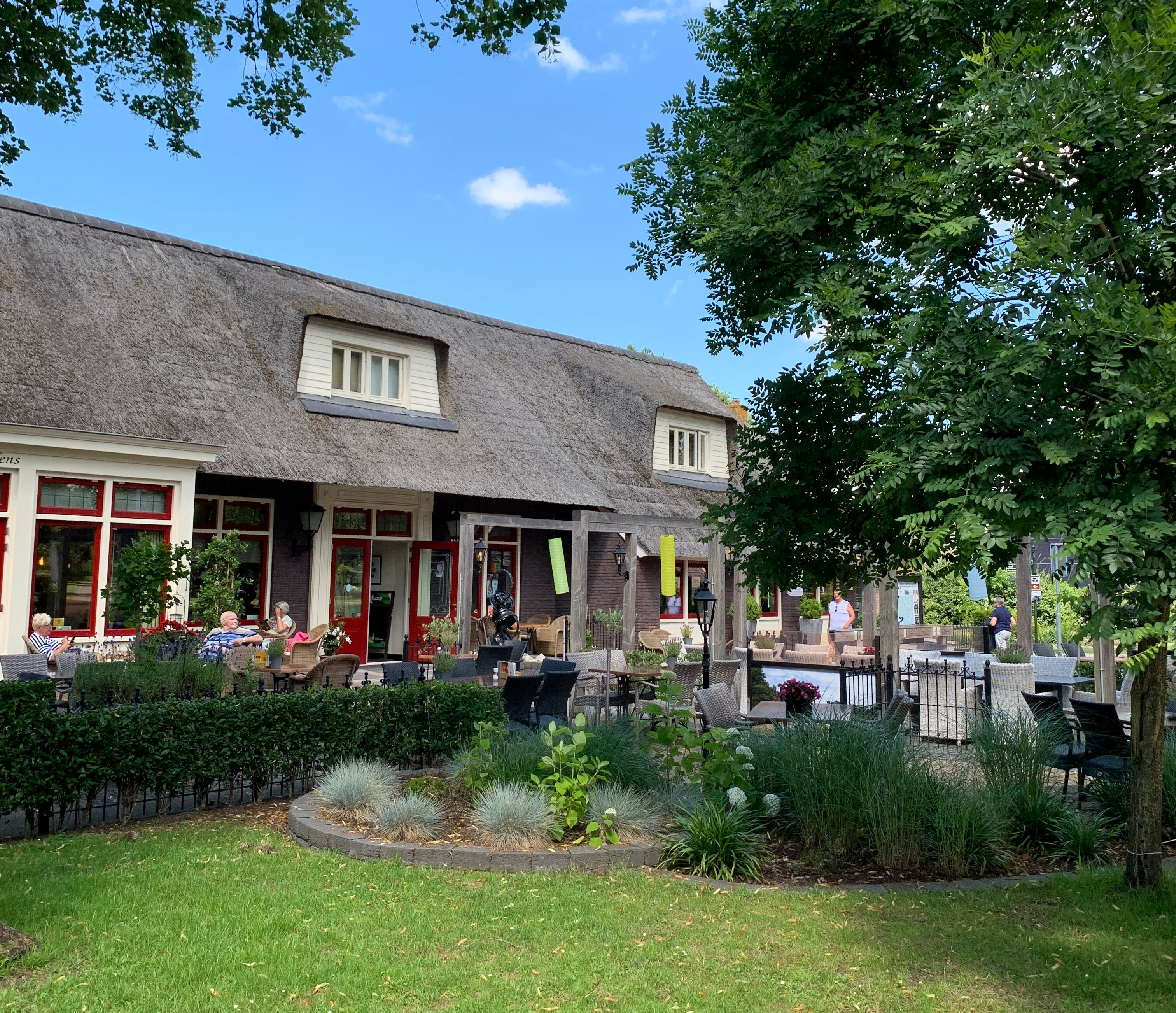 Het terras van Restaurant Wielens