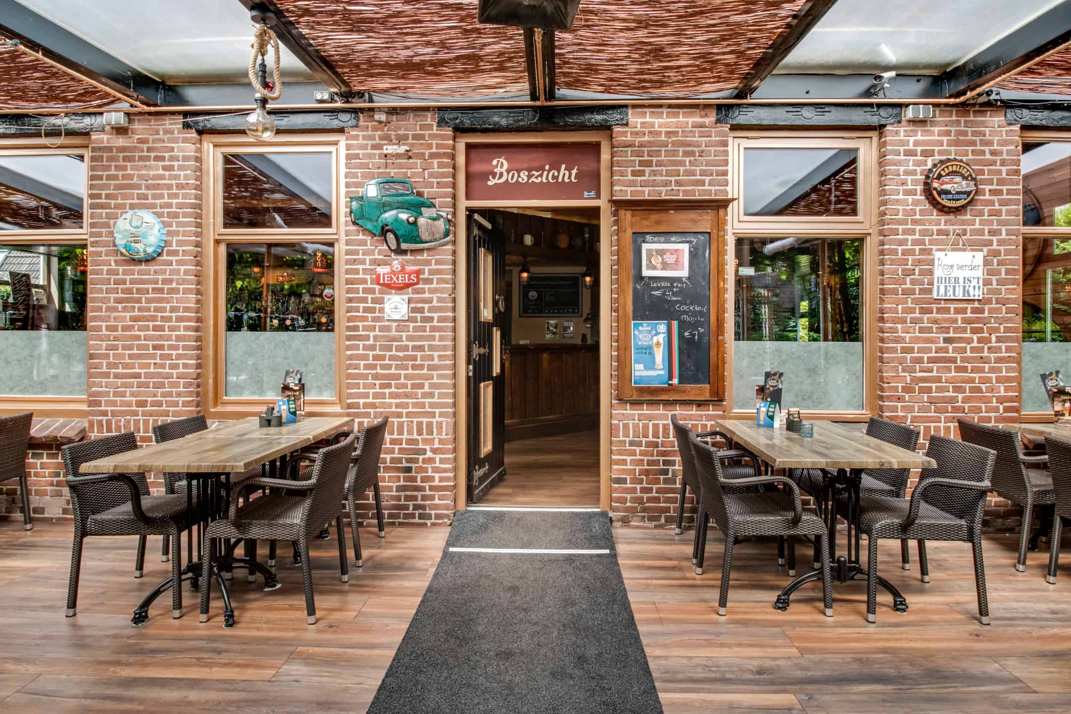 Boszicht in de serre